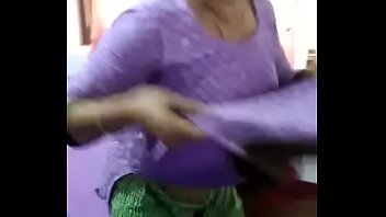 Indian aunty mani kaur remove clothes front of son