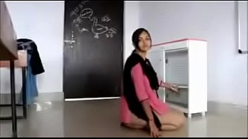 engineering collge friends sex in class room at morning time