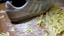 【fetish】Pasta food crush Adidas Sneaker